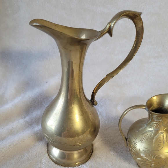 Indian brass lot of bud vases mid century modern ethnic decor - Picture 5 of 7